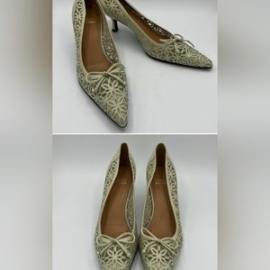 STUART WEITZMAN Kitten Heels